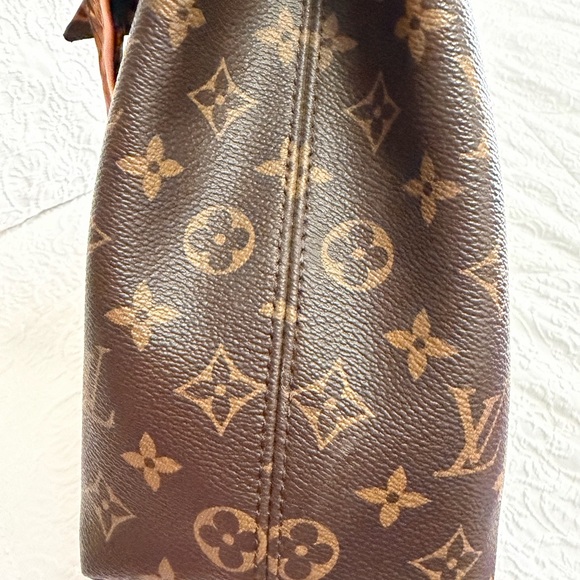 Louis Vuitton Monogram Shoulder Bag in Brown with Pink Interior - Picture 7 of 8
